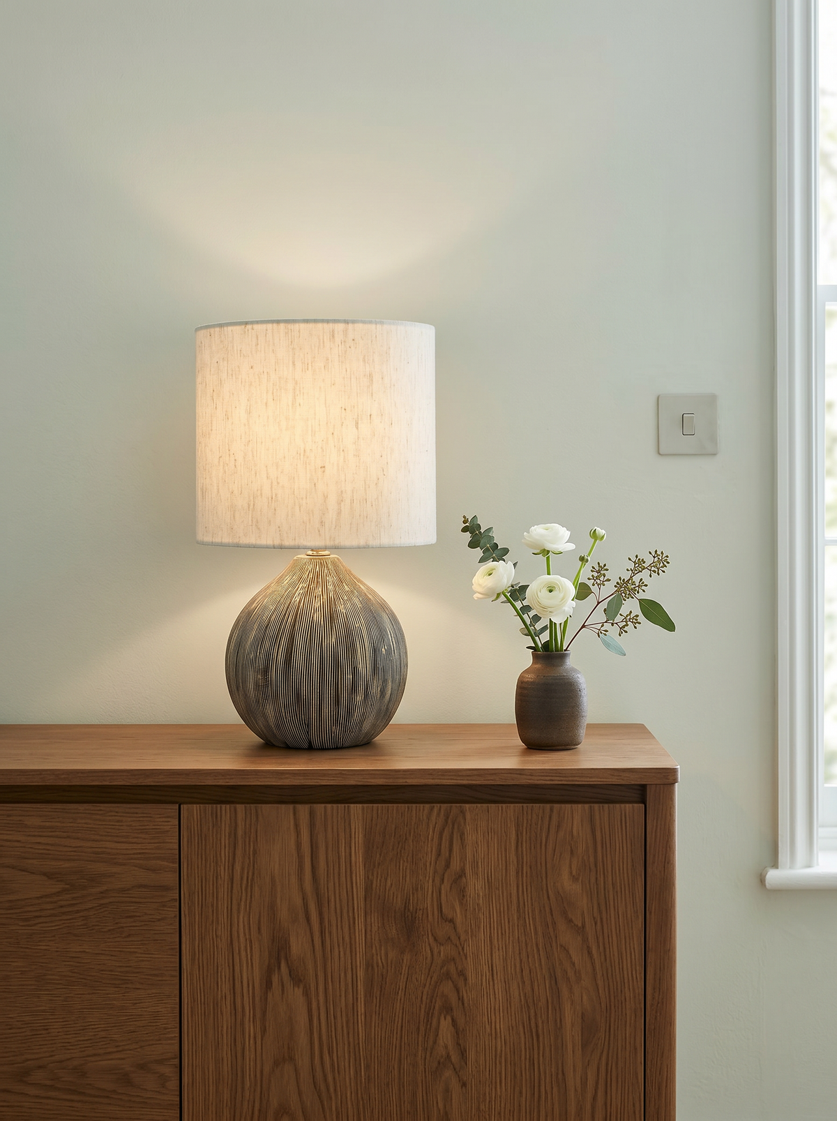 Small Grain Table Lamp