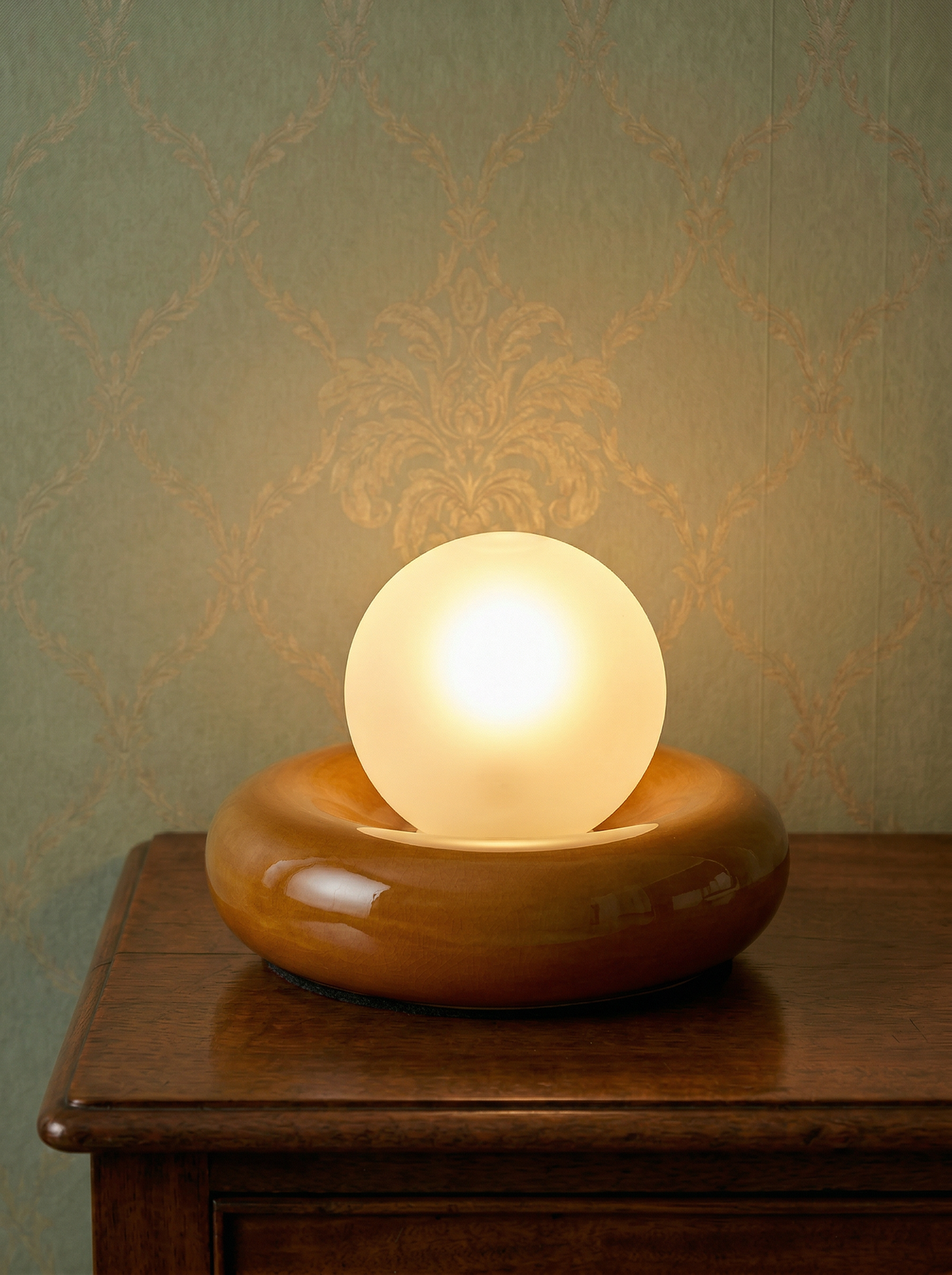 Doughnut Table Lamp